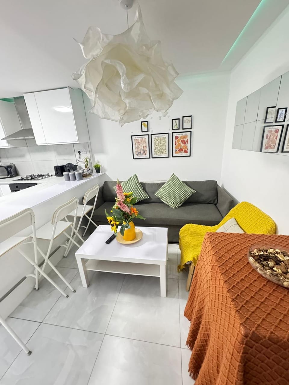 Central London rooms EC1V Bed and Breakfast in London Borough of Islington