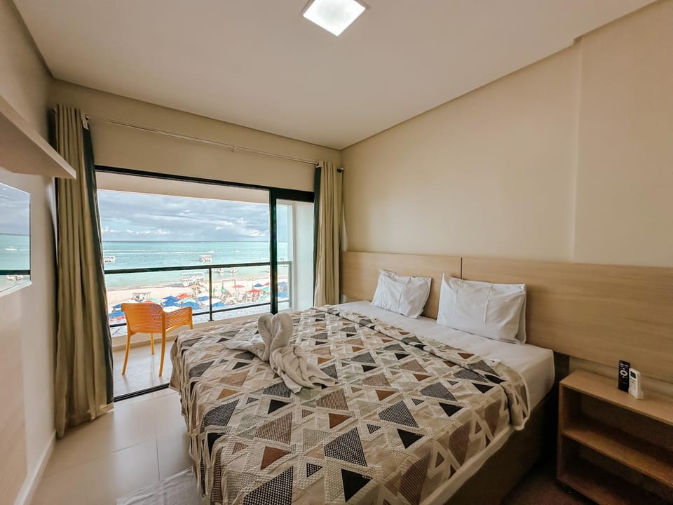 Bed, Natural landscape, View (from property/room), Balcony/Terrace, Photo of the whole room, Bedroom