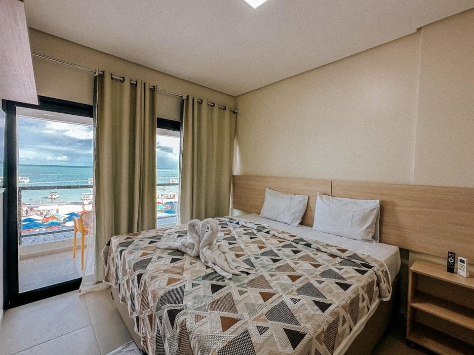 Bed, Natural landscape, View (from property/room), Balcony/Terrace, Photo of the whole room, Bedroom