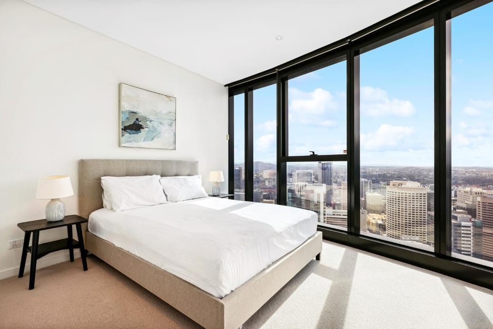 52nd Floor with Panoramic Views of Brisbane City Apartment in Kangaroo Point