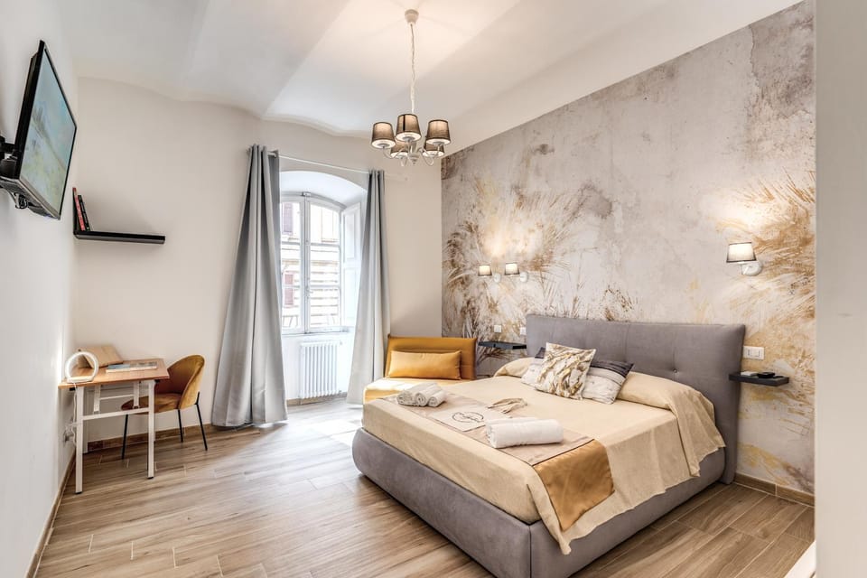 Photo of the whole room, Bedroom