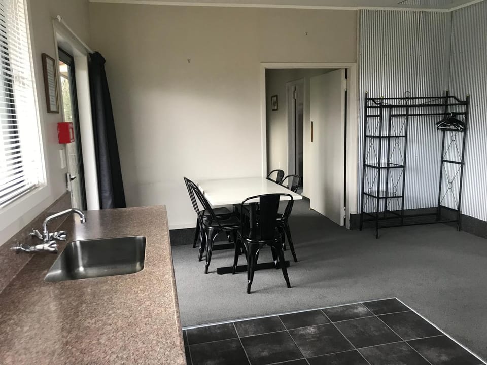 Twizel Holiday Park Campground/ 
RV Resort in Twizel