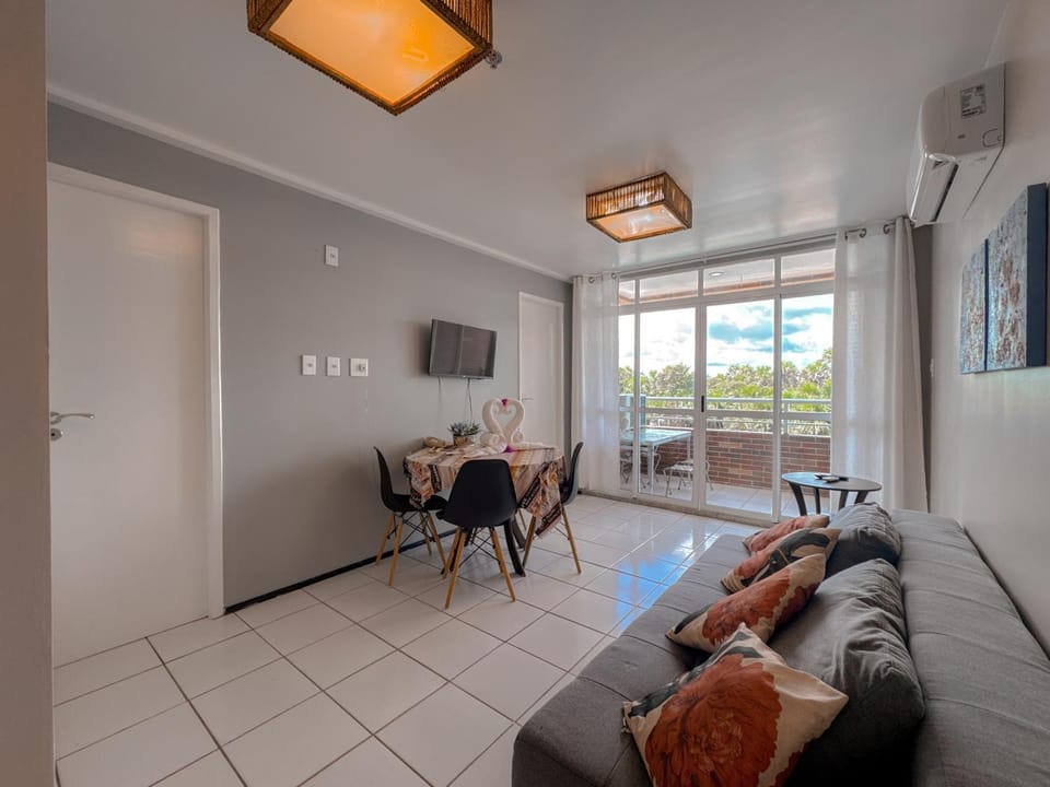 TV and multimedia, Living room, Seating area, Dining area, air conditioner
