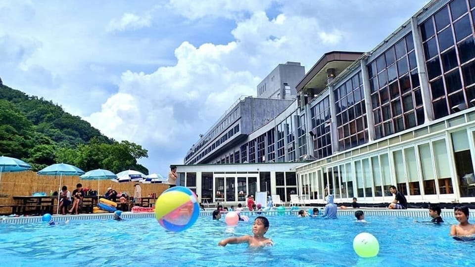 Day, People, Garden view, Pool view, Swimming pool, children, group of guests