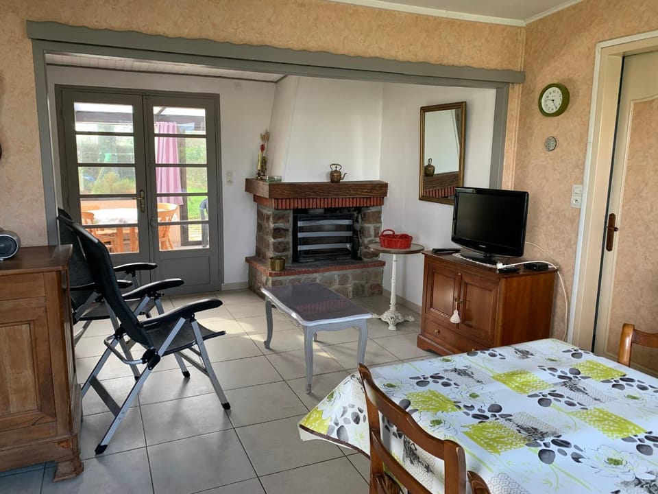 Maison Familiale au Calme Proche Baie d'Authie - 2 Chambres, Jardin, Stationnement - FR-1-482-137 House in Fort-Mahon-Plage