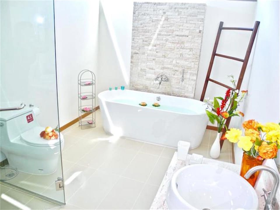 Beautiful Pool Villa near Rawai Beach Villa in Rawai
