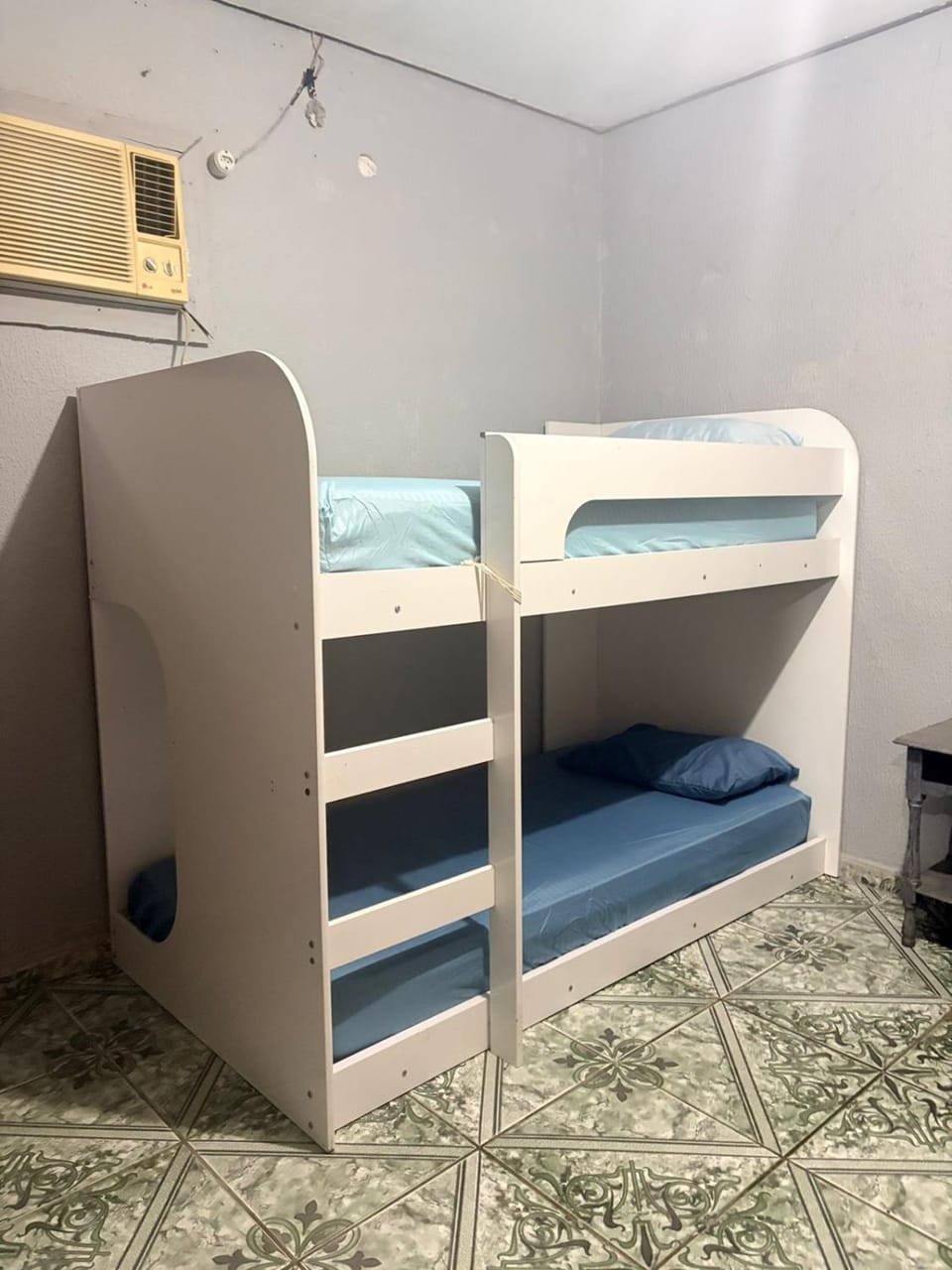 bunk bed