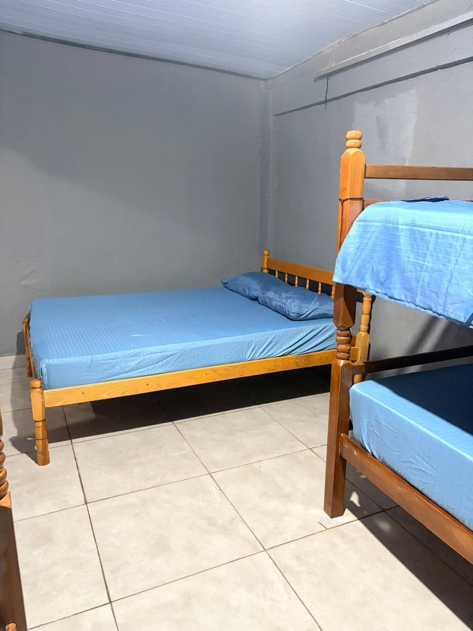 Residencial Casas 1 e 2 quartos Tv Ar Estacionamento Wifi Próximo ao Centro e Paraguai Apartment in Foz do Iguaçu