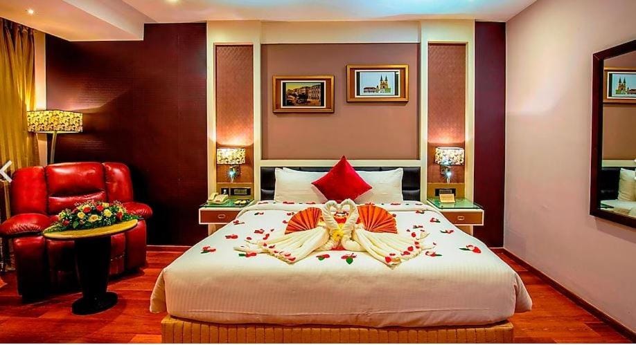 The Pgs Vedanta Hotel in Kochi