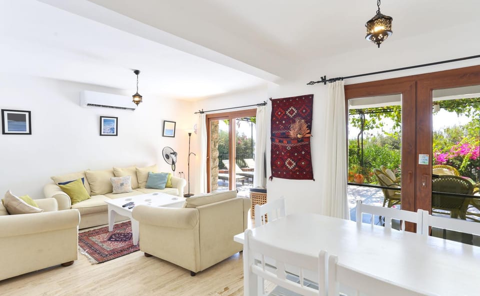 Villa Lycia Amazing Sea view and Sea Platform Villa in Antalya Province