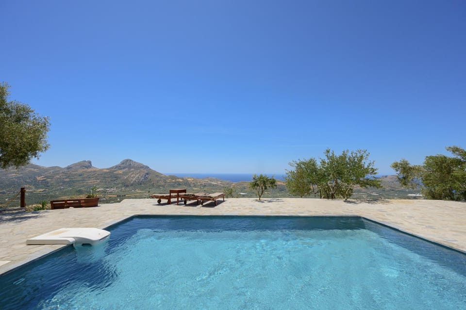 Mountain view, Pool view, Sea view, Swimming pool, sunbed