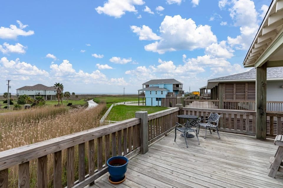 Viewtastic home House in Bolivar Peninsula