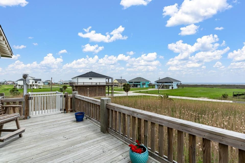 Viewtastic home House in Bolivar Peninsula