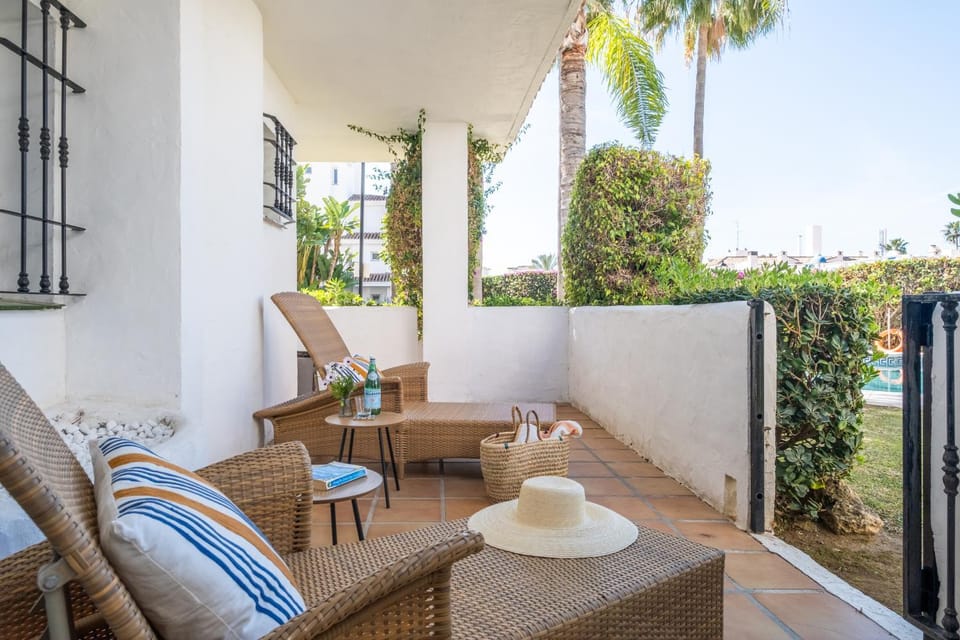 Balcony/Terrace, Garden view, Pool view, sunbed