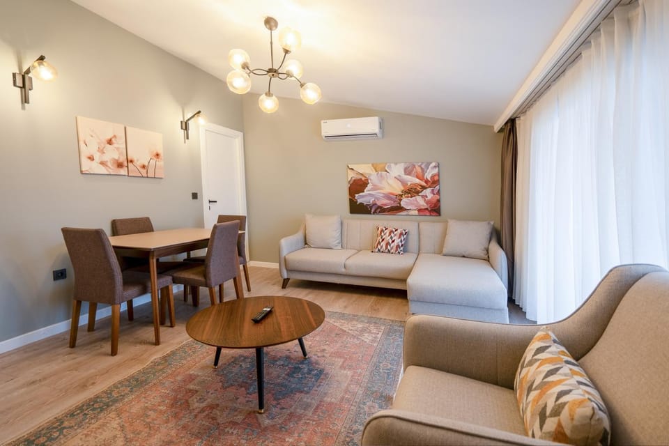 Living room, Seating area, Dining area, air conditioner