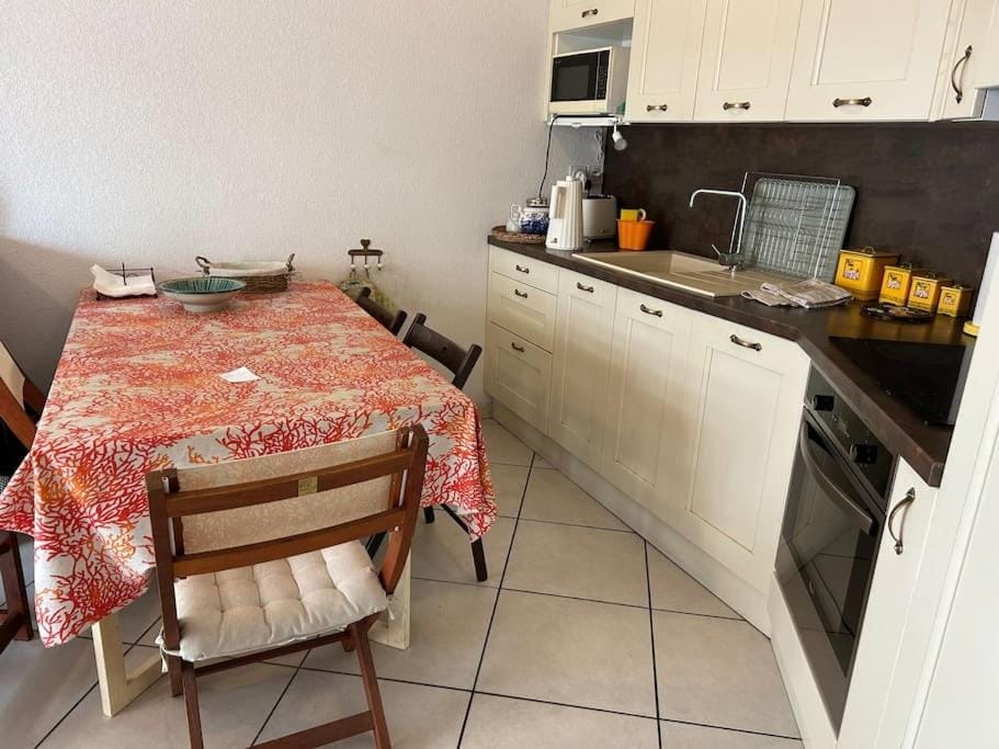 Appartement plein centre Apartment in Antibes