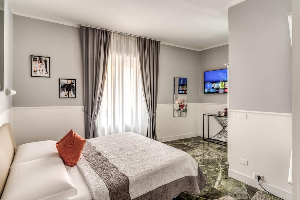 Spanish Step Dream Suites Bed and Breakfast in Rome