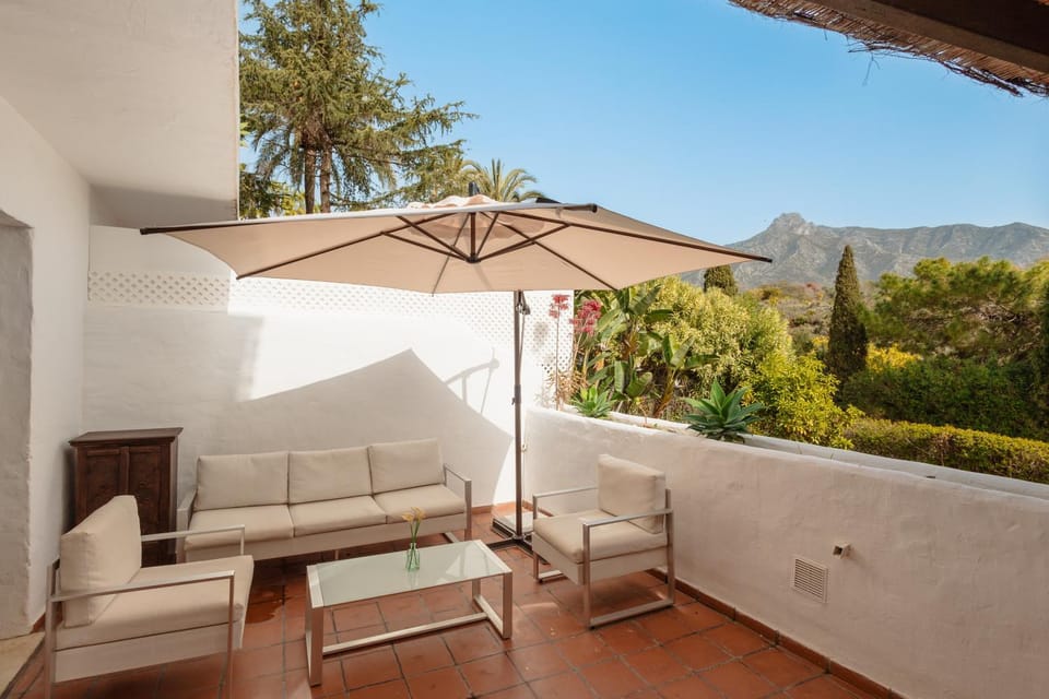 Patio, Day, View (from property/room), Balcony/Terrace, Balcony/Terrace, Living room, Seating area, Mountain view