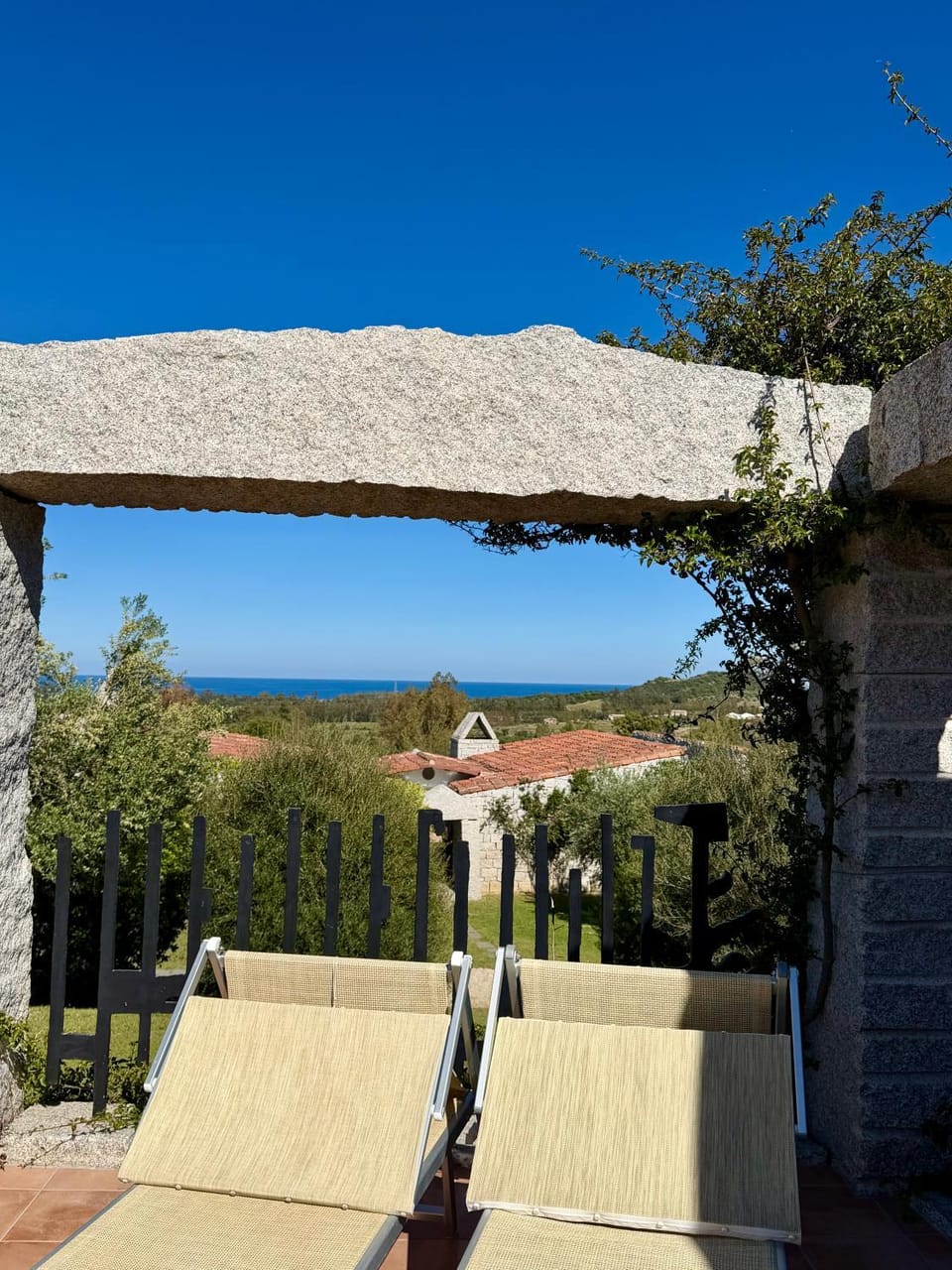 Natural landscape, Balcony/Terrace, Sea view
