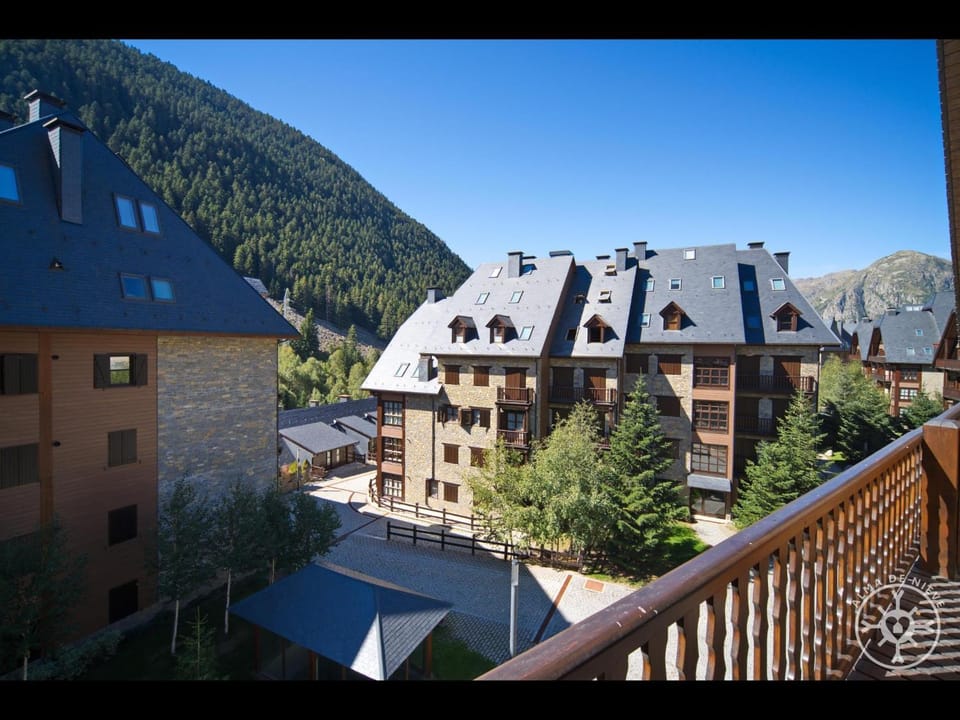 FORCANADA de Alma de Nieve Apartment in Catalonia