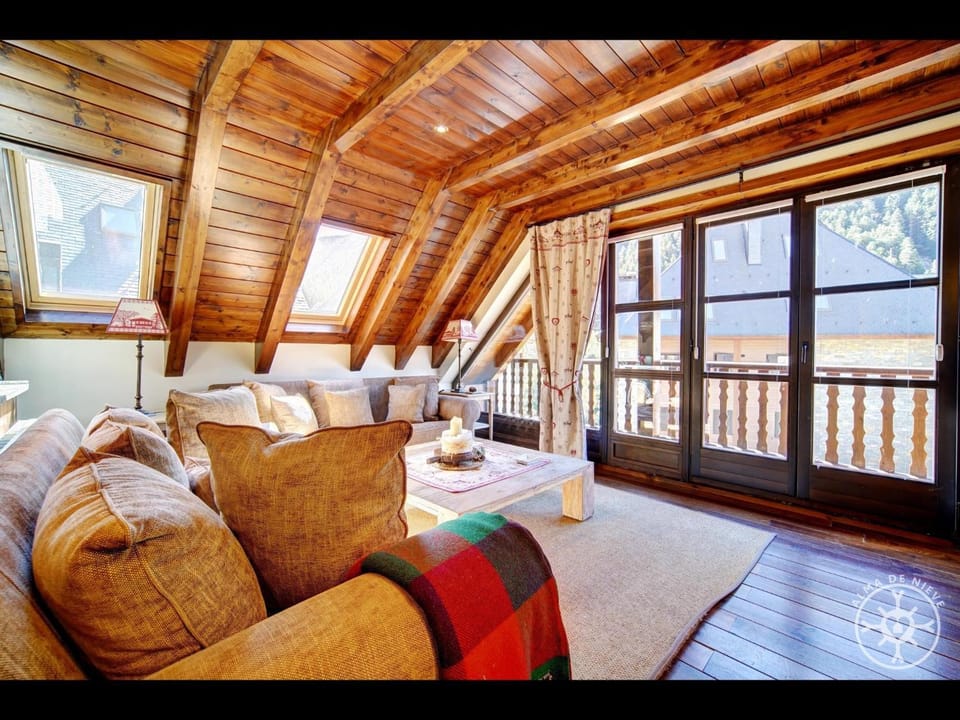 FORCANADA de Alma de Nieve Apartment in Catalonia