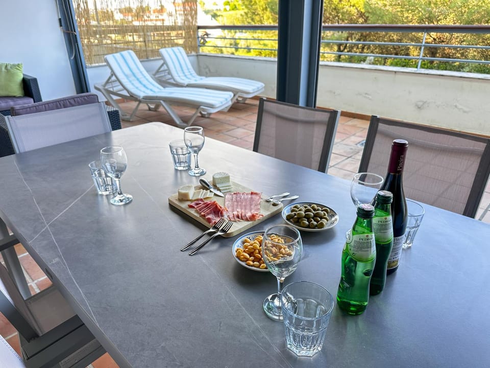 Balcony/Terrace, Balcony/Terrace, Dining area