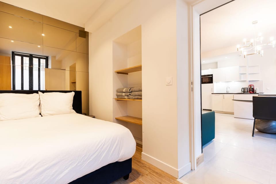 Bed, Kitchen or kitchenette, Photo of the whole room, Bedroom
