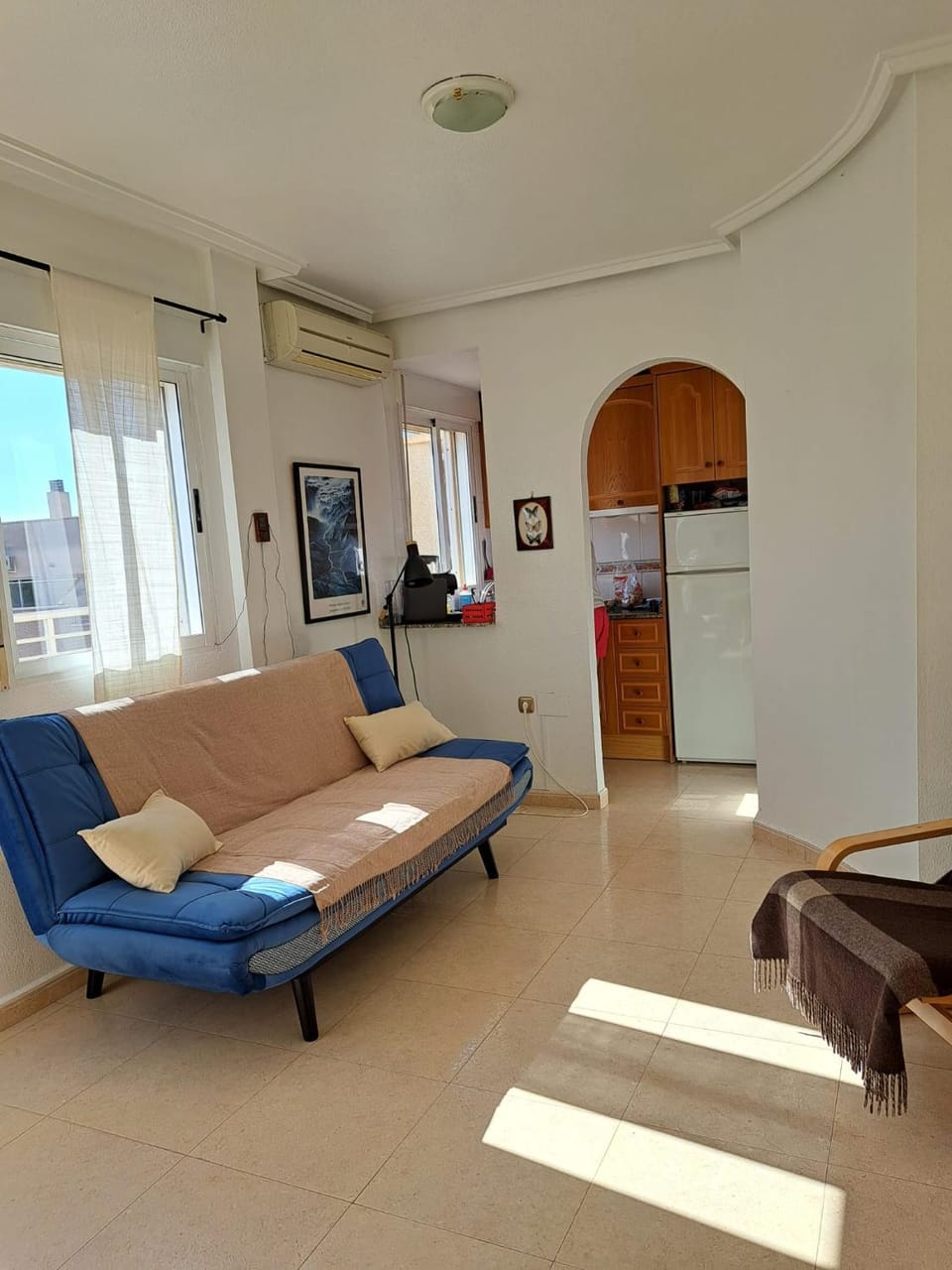 Kitchen or kitchenette, Living room