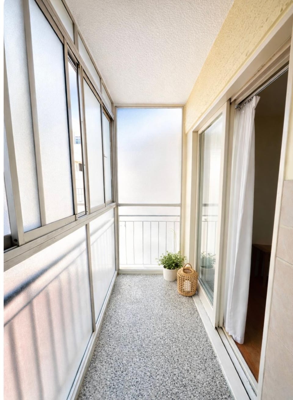 Day, Balcony/Terrace