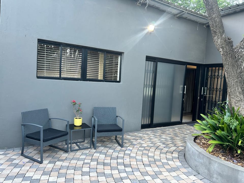Katlego Apartment in South Africa