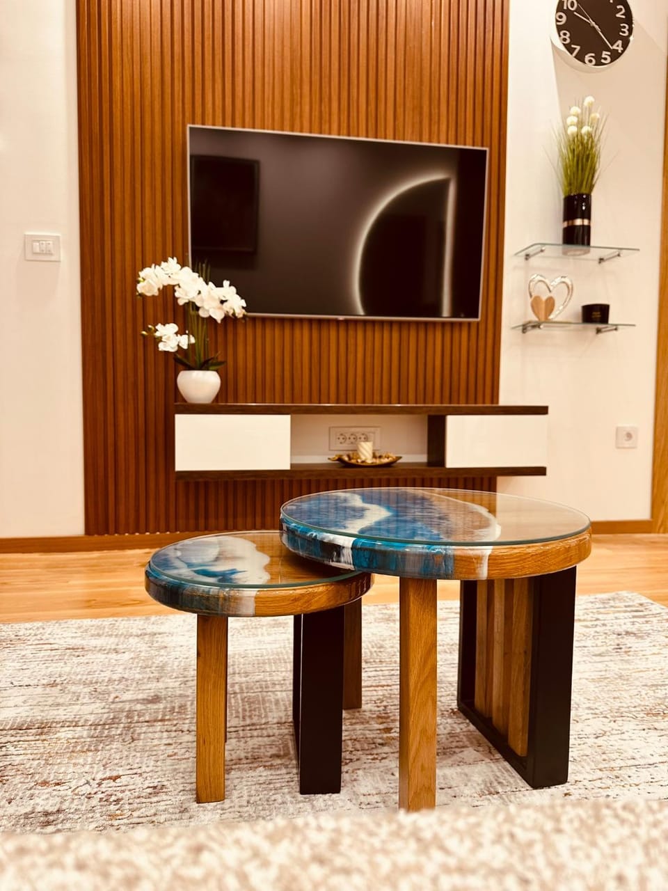 TV and multimedia, Living room