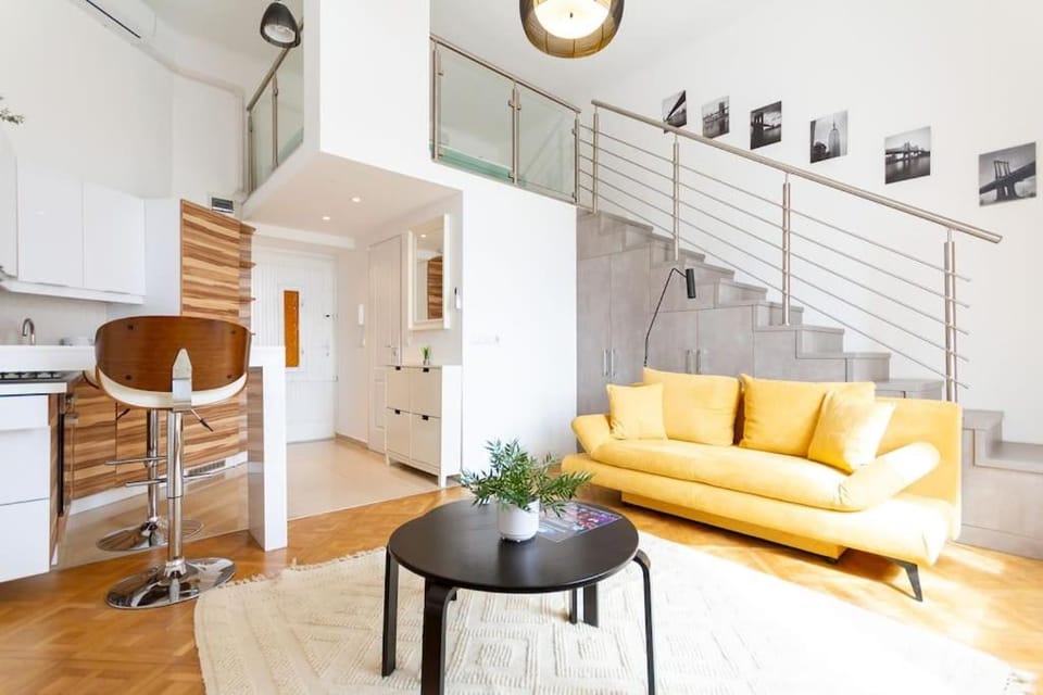 Bright Design Riverside Studio by NW Apartment in Budapest