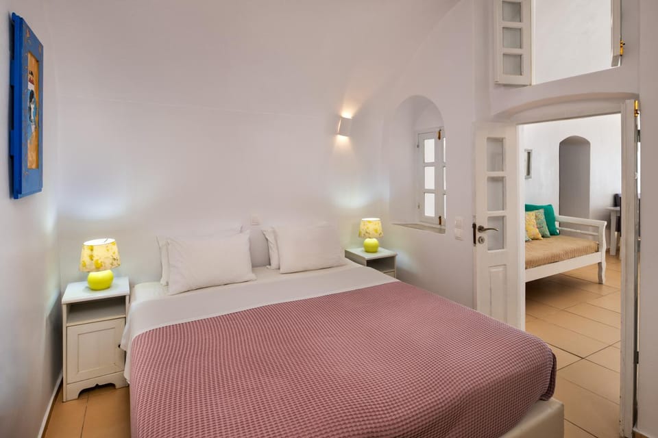 SEA HEAVEN CAVE House in Oia