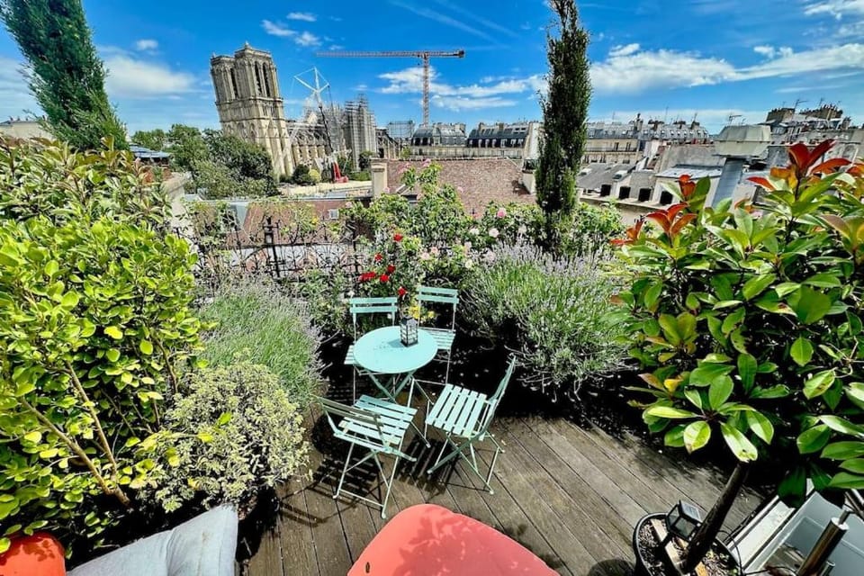 Patio, Spring, Day, Garden, View (from property/room), Balcony/Terrace, City view, Garden view