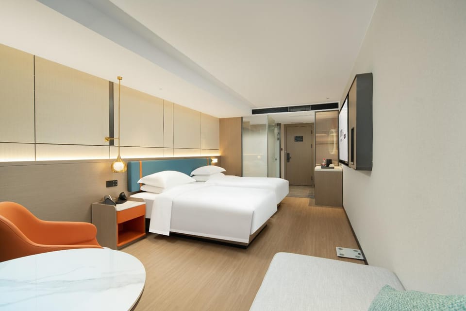 TV and multimedia, Photo of the whole room, Bedroom