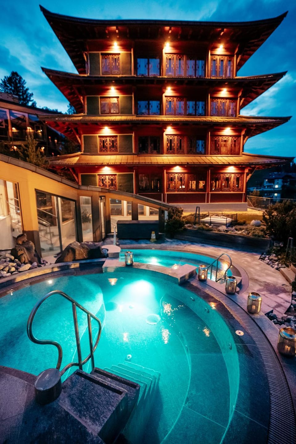 Property building, Night, Summer, Spa and wellness centre/facilities, Pool view, Swimming pool
