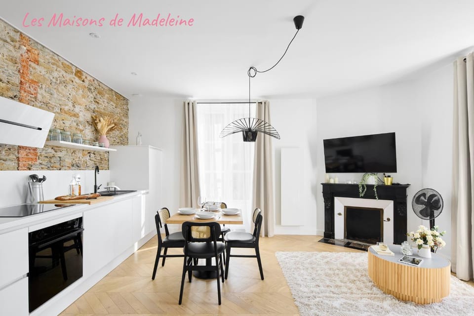 Living room, kitchen