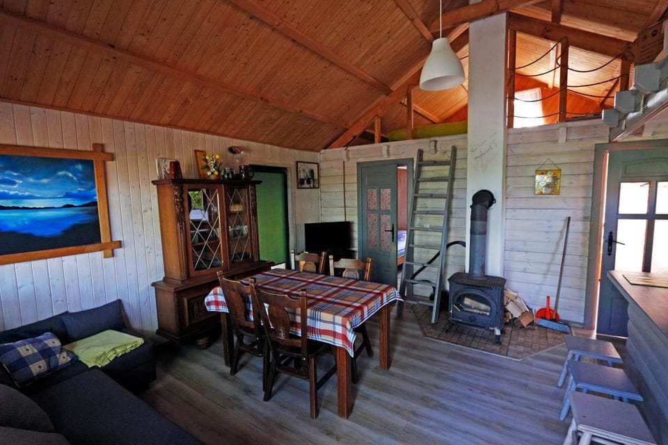 Communal lounge/ TV room, Seating area, fireplace