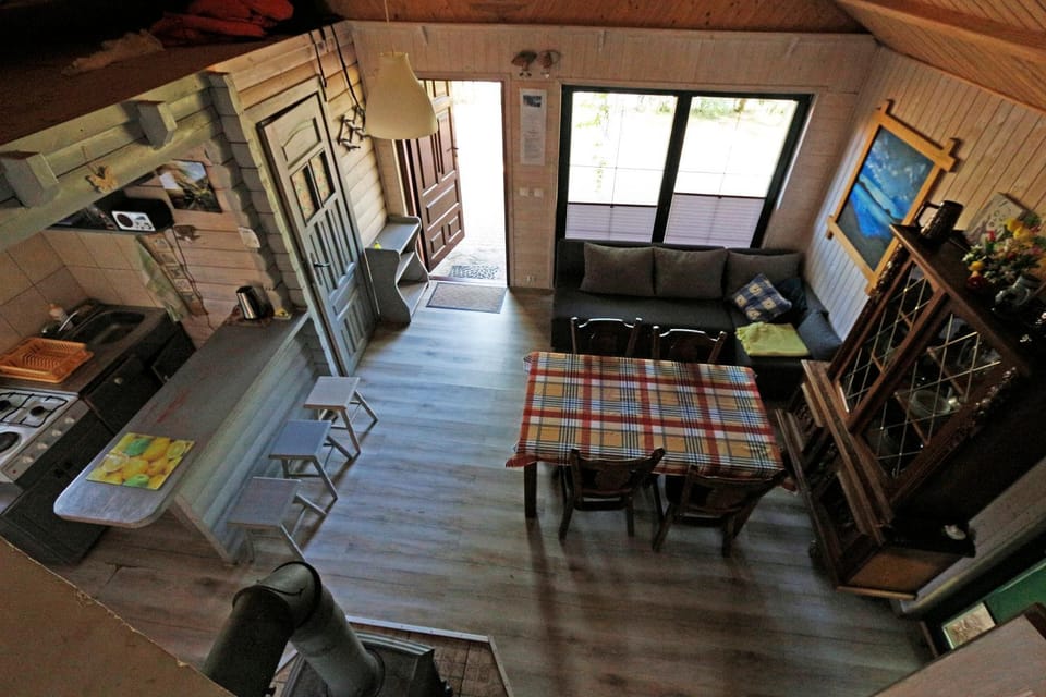 Kitchen or kitchenette, Living room