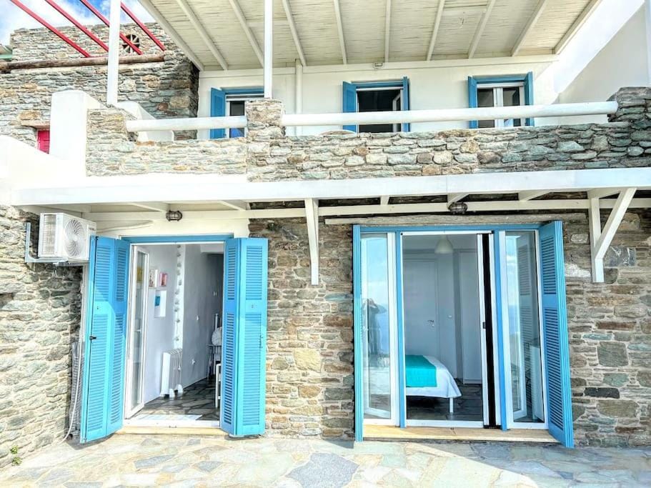 Aggeliki's Cycladic Villa by Hostandros Villa in Decentralized Administration of the Aegean