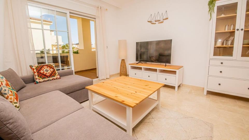 Residencial Duquesa 12392 B Apartment in San Luis de Sabinillas