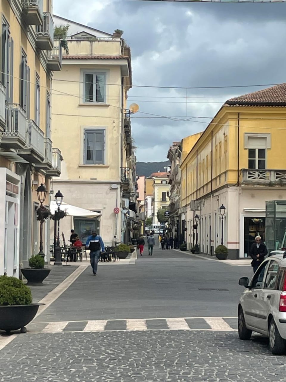 Day, Neighbourhood, City view, Street view, Location