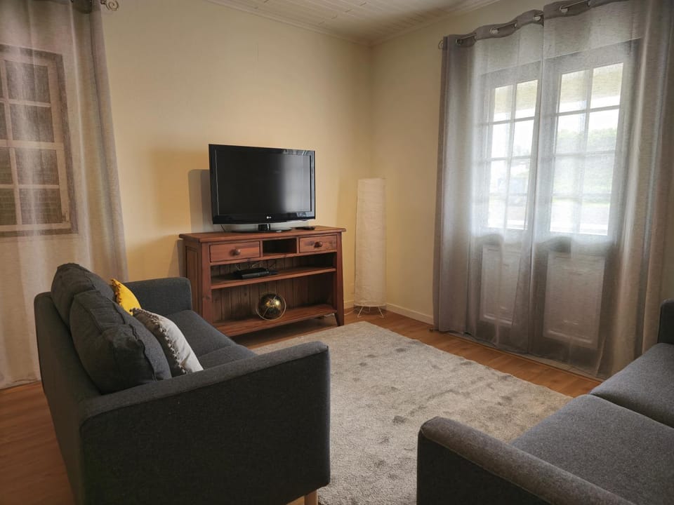 Communal lounge/ TV room, TV and multimedia, Living room