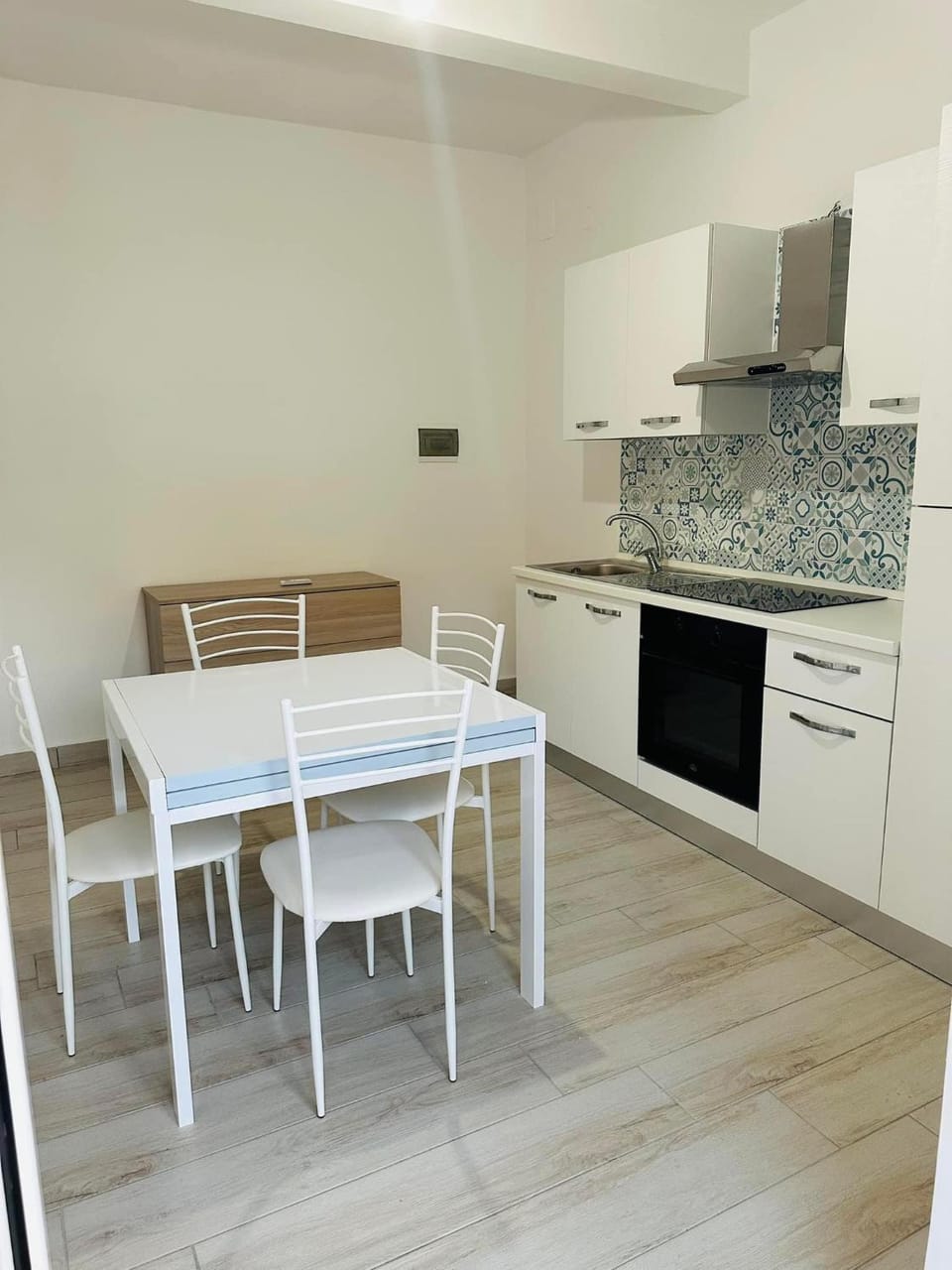 Kitchen or kitchenette, kitchen