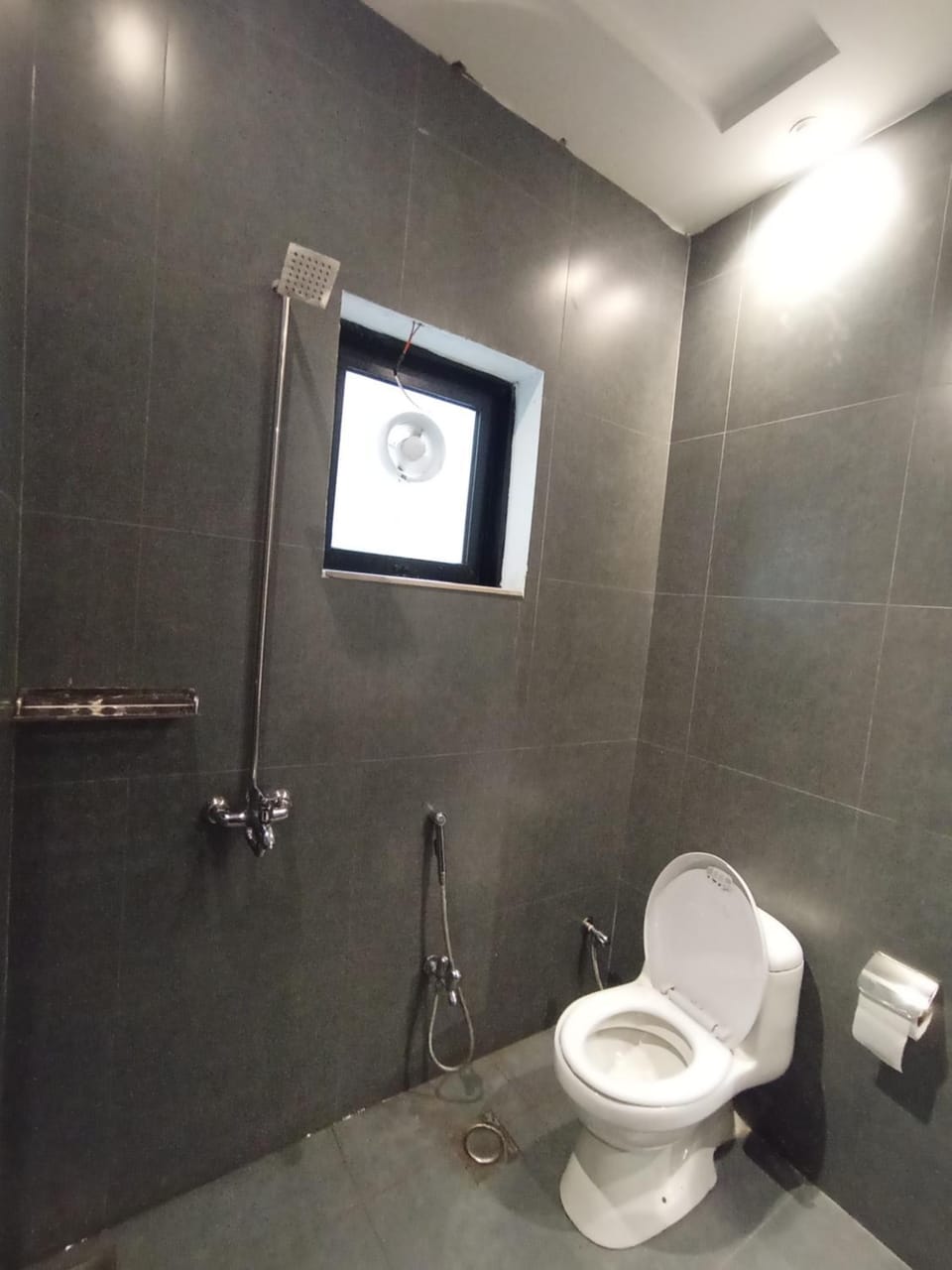 Demure Apartments Stylish Studio Apartment Near Airport Self Check in Apartment in Lahore