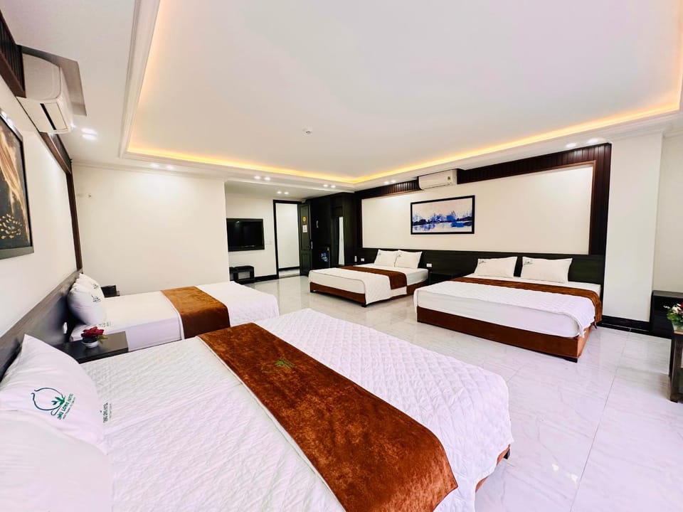 Khách Sạn Châu Long FLC Sầm Sơn Hotel in Laos