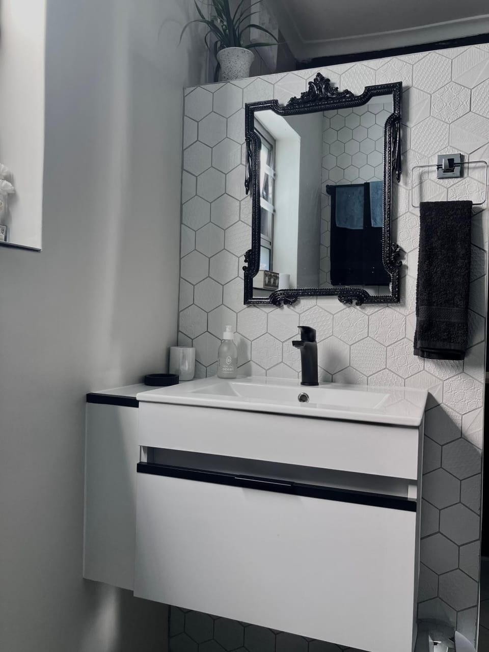 Penguins Cove Coastal Sanctuary Studio Apartment-Bloubergstrand Apartment in Cape Town