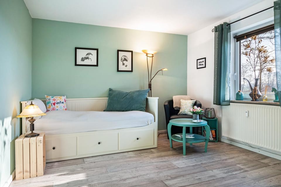 Living room, Bedroom