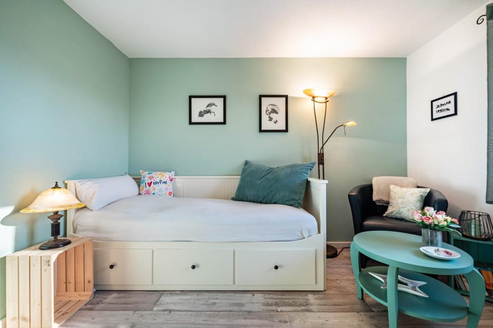Property building, Living room, Bedroom
