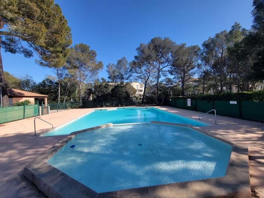 L'Appart St Aygulf, 5mn à pied mer, piscine, tennis Apartment in Fréjus